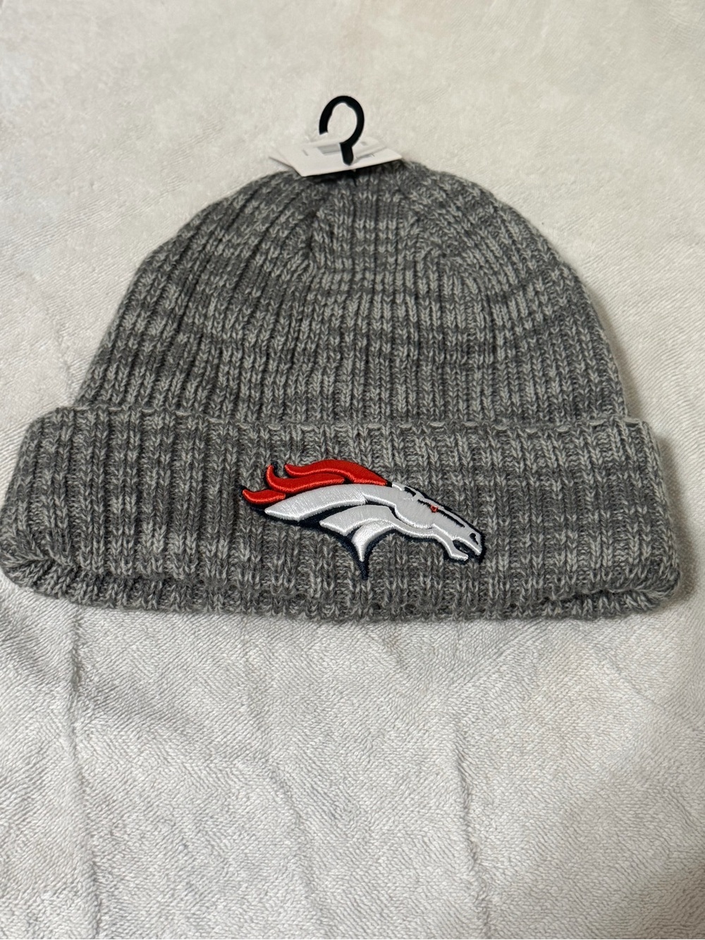 Denver Broncos Gray Ribbed Cuffed Beanie with Team Logo